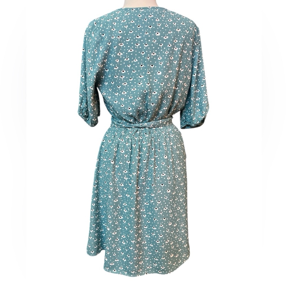 Ann Taylor Blue Floral Wrap Dress in Size 12 - Picture 4 of 5